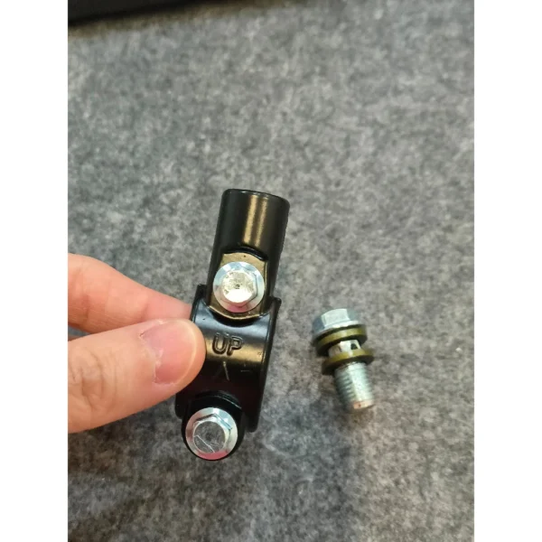 my-11134207-7r98z-lmg5e3mvowk378.webp CNC Side Mirror Bracket Set With Screw And Brake Hose Screw Washer Black Colour