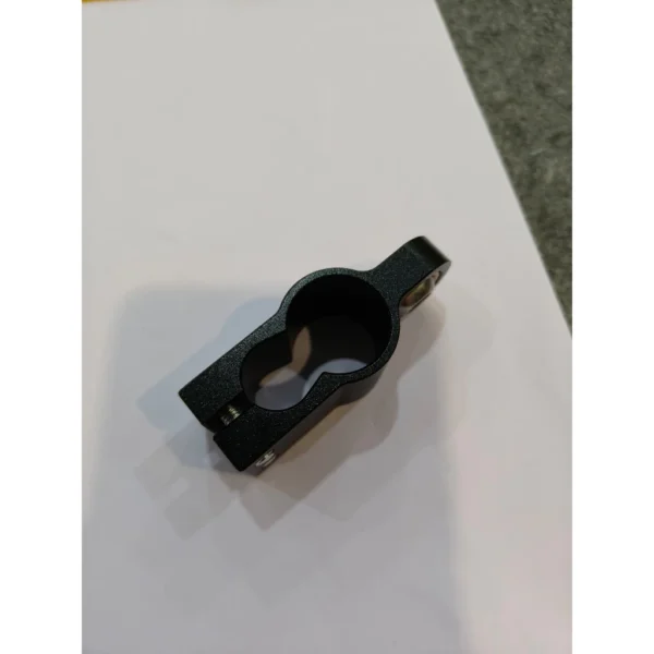 my-11134207-7r990-lwxry2der14g2d.webp CNC Steering Damper Stabilizer Bracket Mounting Kits Black Colour For Ohl Damper