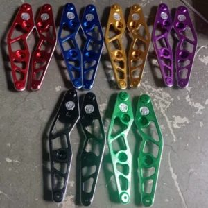 my-11134207-7rasi-md1wtpf5922t86.webp Bracket Windshield CNC Xmax V2 2023 Set Left Right Random Colour