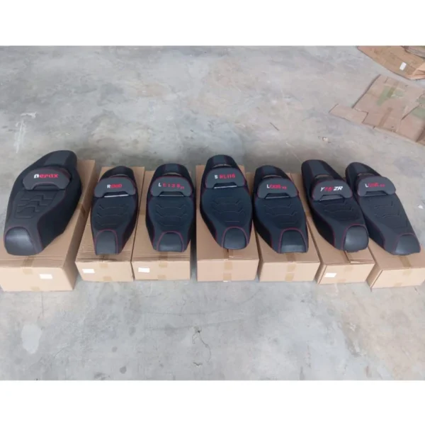 my-11134207-820l8-mkngiejnmi2r36.webp CNC Premium Seat With Red Logo